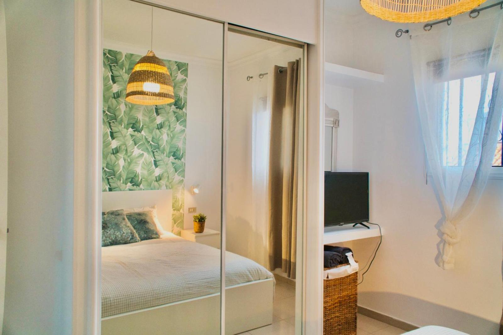 Heart And Soul Apartment Сан Мигел де Абона Екстериор снимка