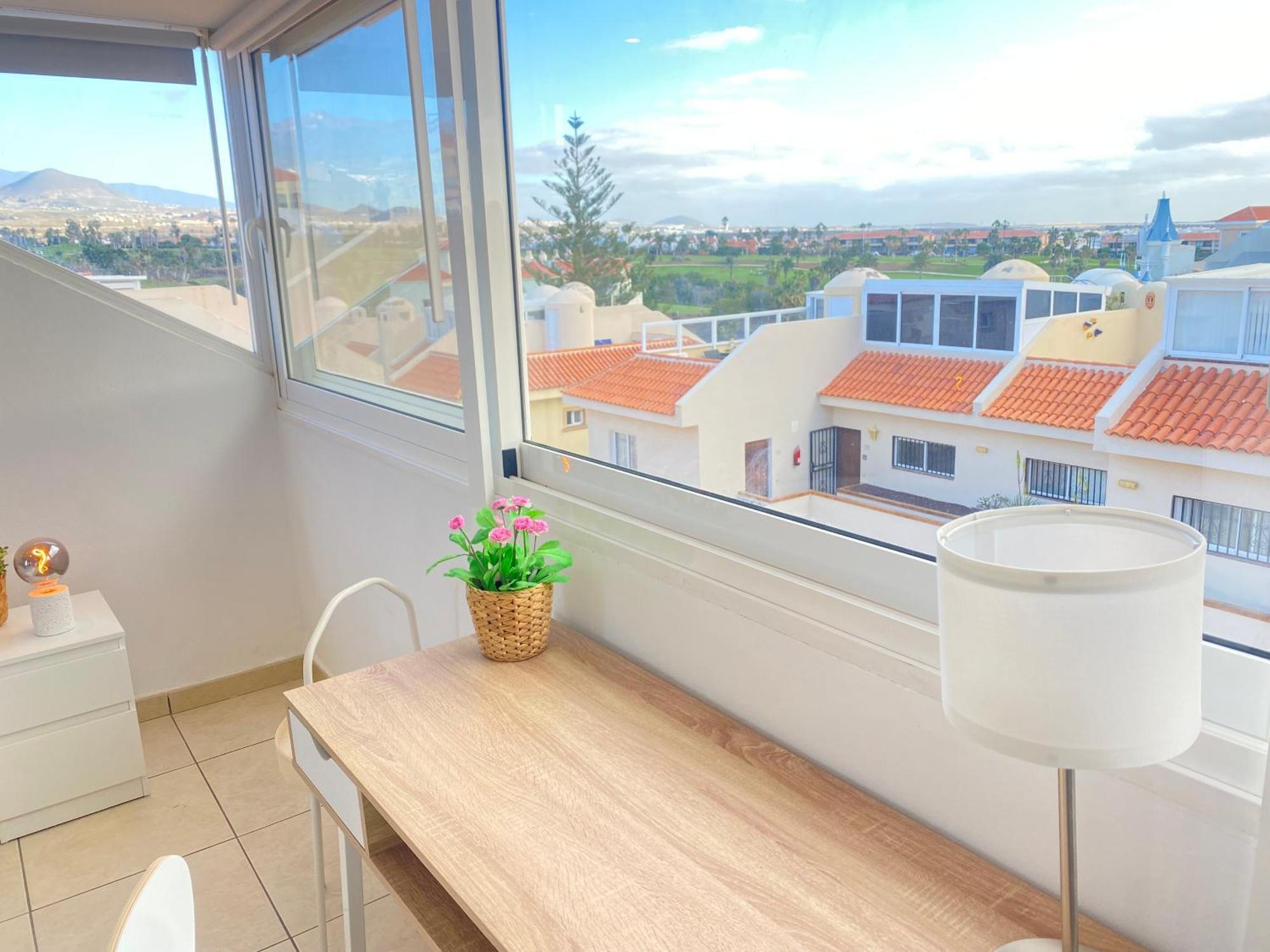 Heart And Soul Apartment Сан Мигел де Абона Екстериор снимка
